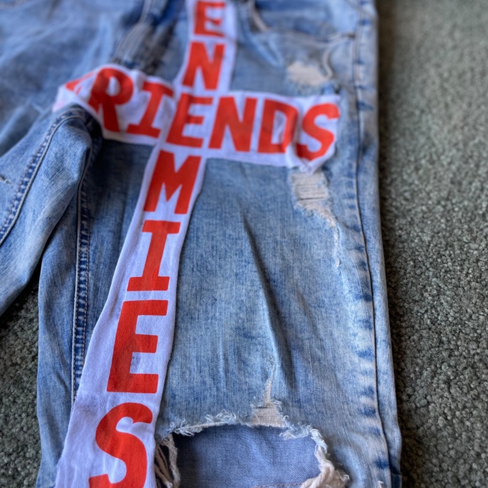 Custom Jeans - Picture 3 of 6